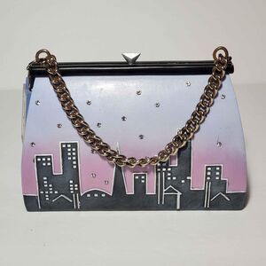 Pursebality Bank A Night on the Town